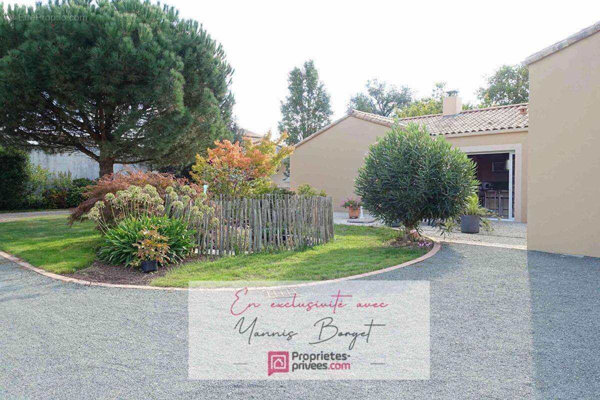 Maison à L&#039;HERBERGEMENT