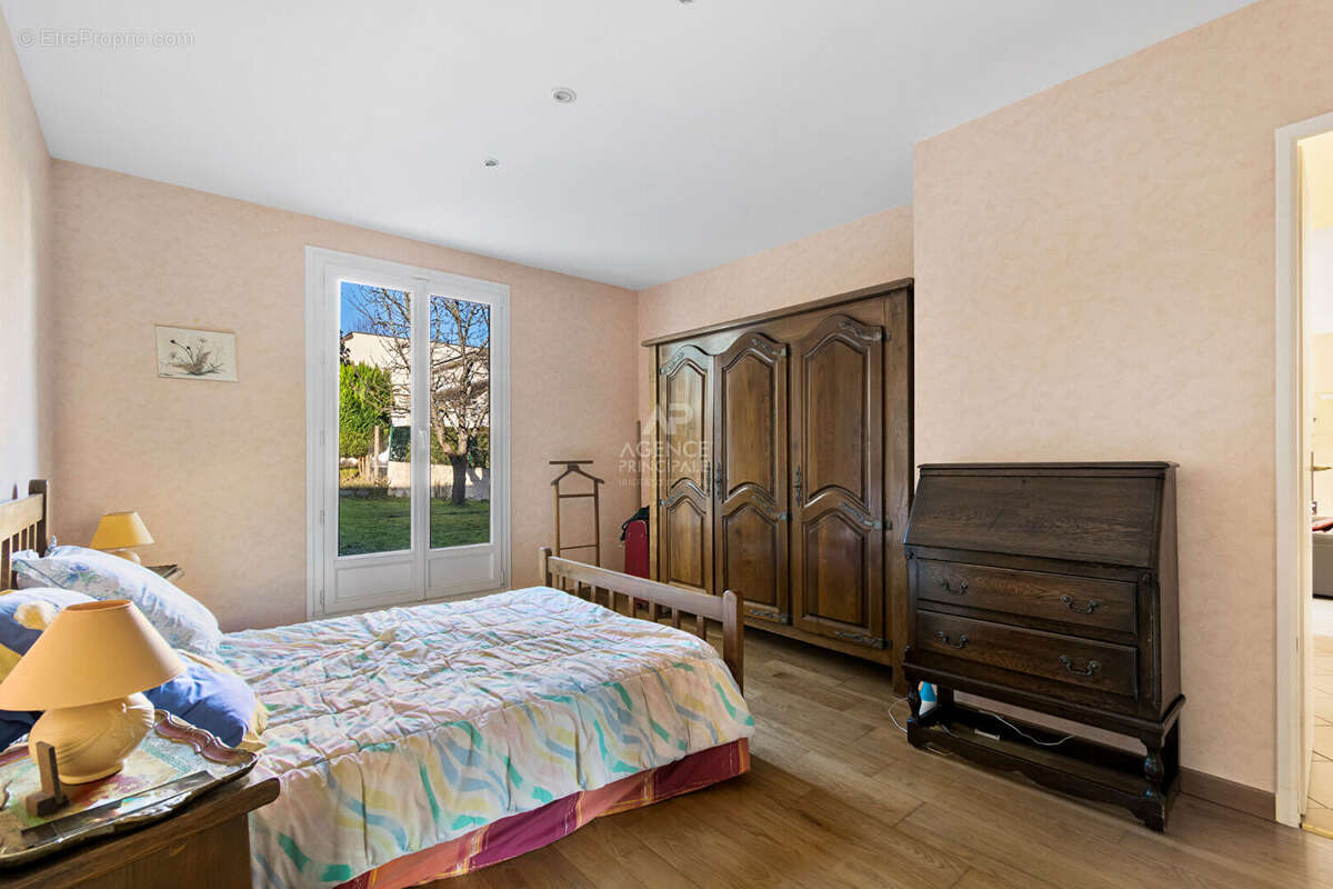 Maison Saint Germain En Laye 8 pièce(s) - photo 8