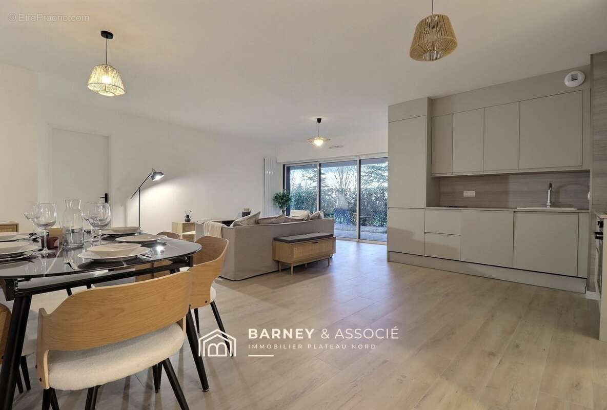 Appartement à MONT-SAINT-AIGNAN