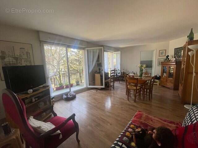 Appartement à LE BLANC-MESNIL