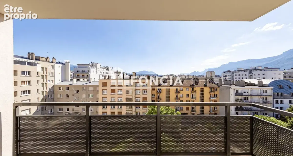  Appartement T3 avec vue dégagée – Avenue Albert 1er de Belgique, Grenoble - photo 3