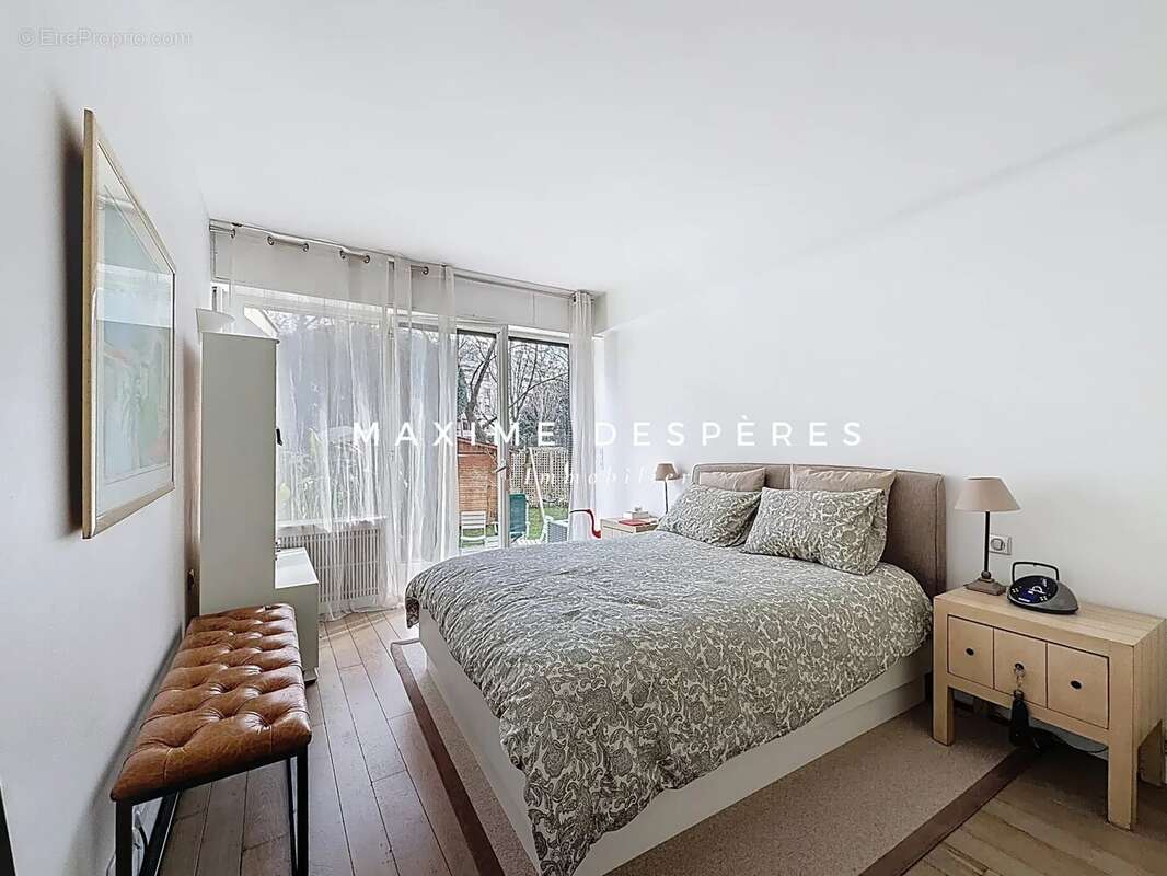 Appartement à NEUILLY-SUR-SEINE