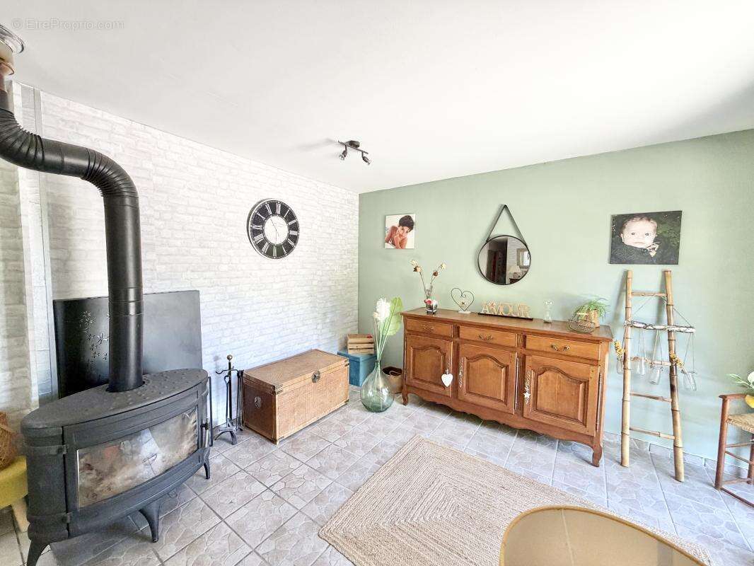 Maison à LA GUERCHE-SUR-L'AUBOIS