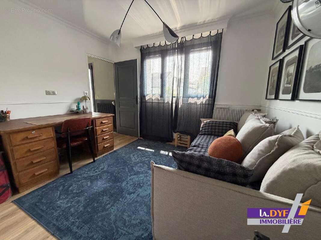Maison 145 m² à Coubron  - photo 9