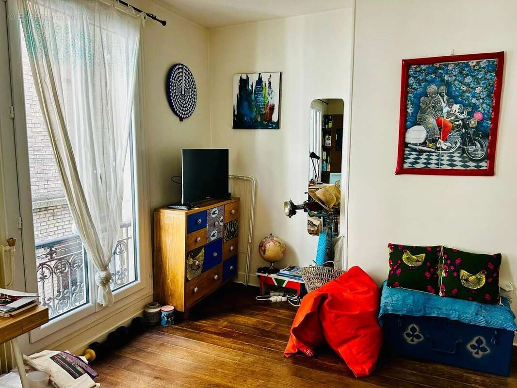 Appartement à PARIS-19E