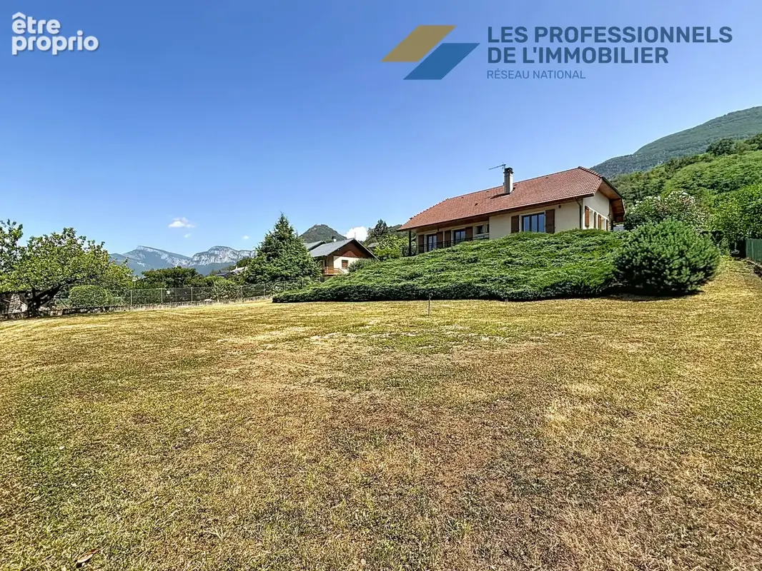Maison traditionnelle de plain-pied de 129,25 m2 habitable, sur un terrain de 1 760 m2 - photo 18