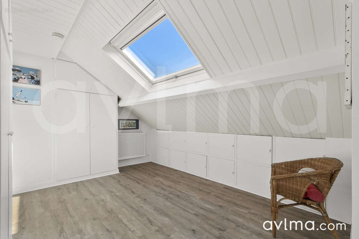 Appartement à SAINT-NOM-LA-BRETECHE