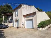 Maison à BELLEGARDE