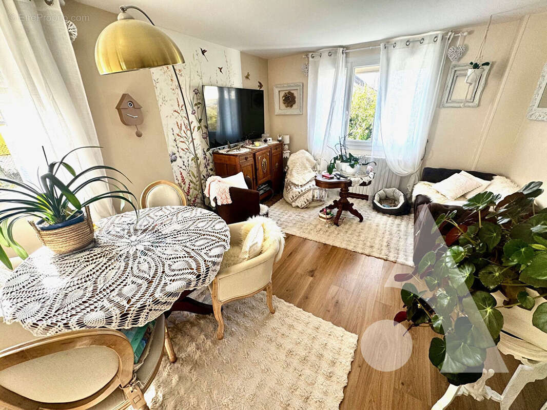 Maison à SAINT-ANDRE-LES-VERGERS