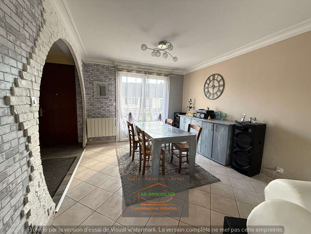 Maison à SAINT-MEEN-LE-GRAND