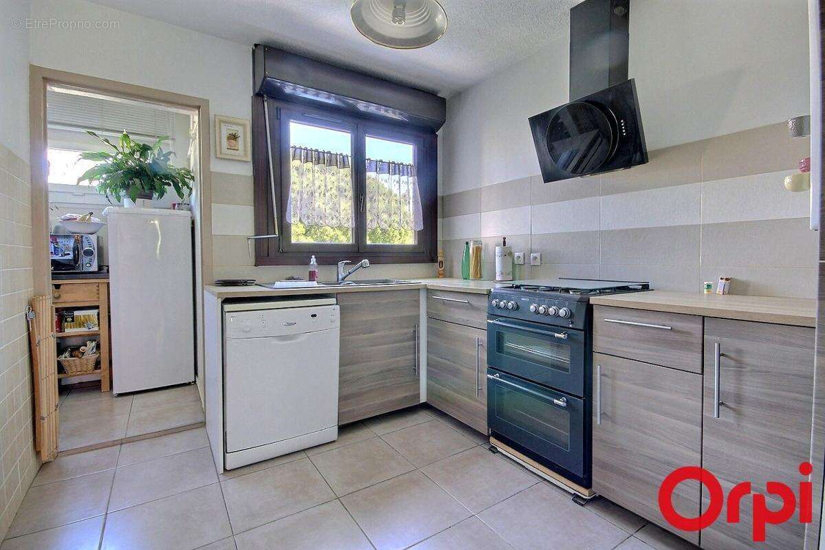 Appartement à MARSEILLE-11E