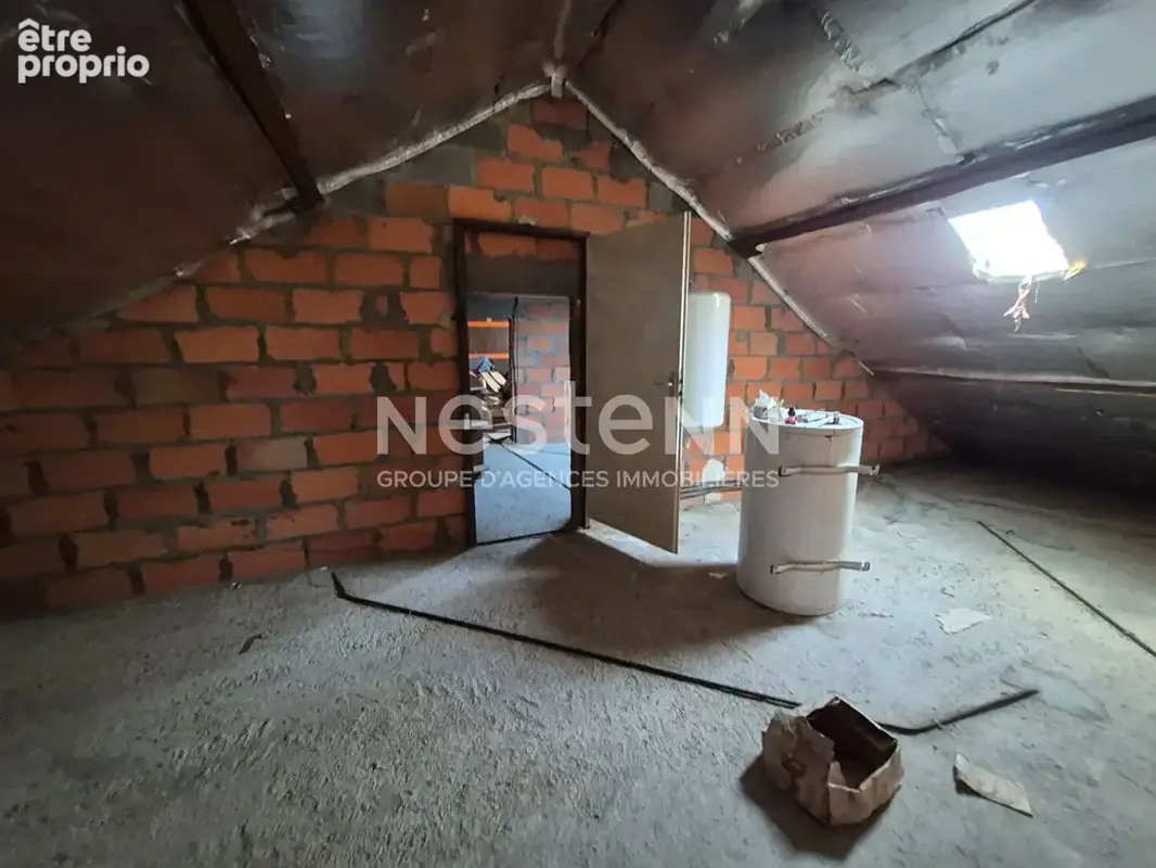 Une Maison à rénover disposant de 4 chambres  à Saint Malo De Guersac  103 m2 habitables et grenier au dessus  terrain d'environ - photo 16