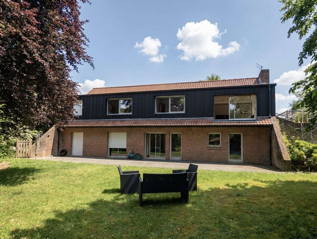 Maison 210 m² à Anzin-Saint-Aubin  - photo 7