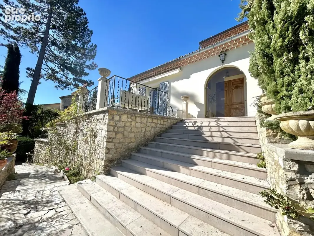 Maison 6 pièces 194 m² à vendre à Greoux-Les-Bains (04800) - photo 4