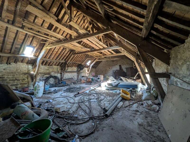 Maison à LOCMALO