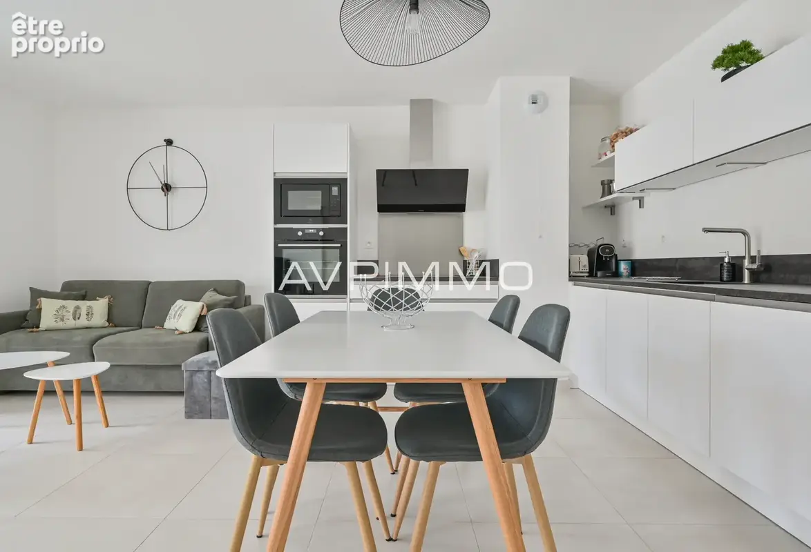 Appartement T4 avec jardin et terrasse à vendre aux Lecques Saint-Cyr-sur-Mer à 80 m de la plage - photo 3