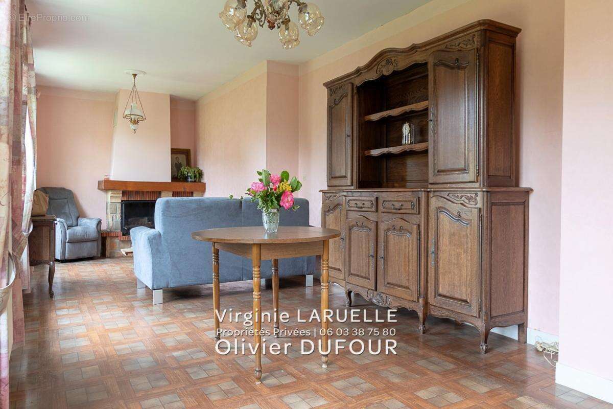 Maison à HOUPPEVILLE