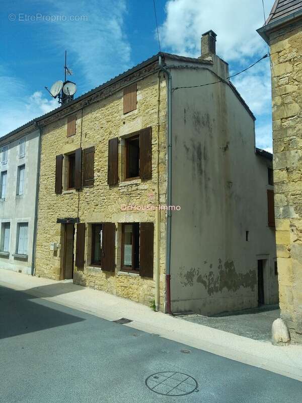 Maison à VILLEFRANCHE-DU-PERIGORD