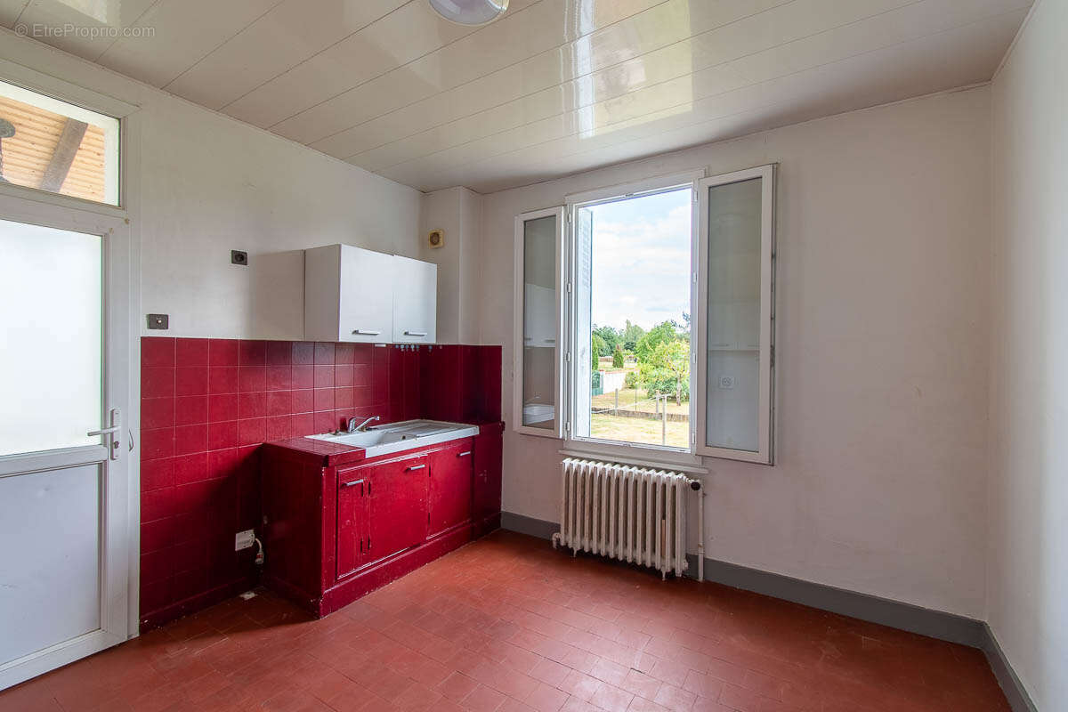 Maison à THEILLAY