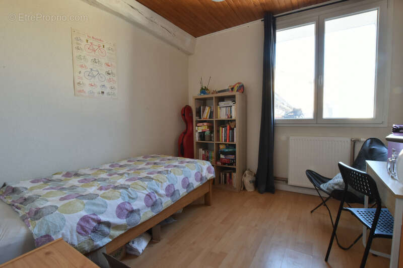 T4 en duplex au cœur de Nuits-Saint-Georges avec parking privatif - photo 6