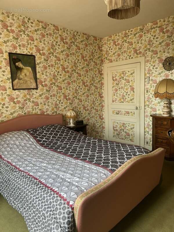 Maison à CHAMPAGNE-MOUTON