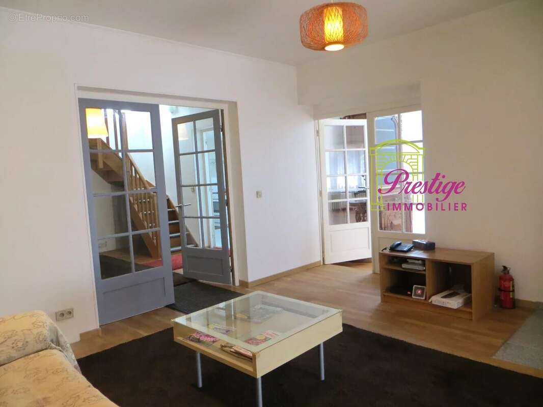 Maison à SARTROUVILLE