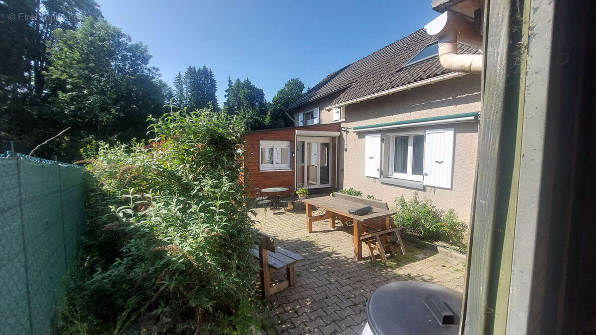 Maison à LE CHAMBON-SUR-LIGNON