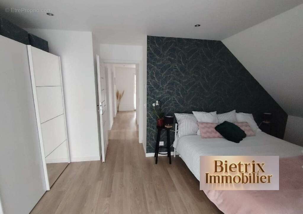 Maison à L&#039;ISLE-ADAM