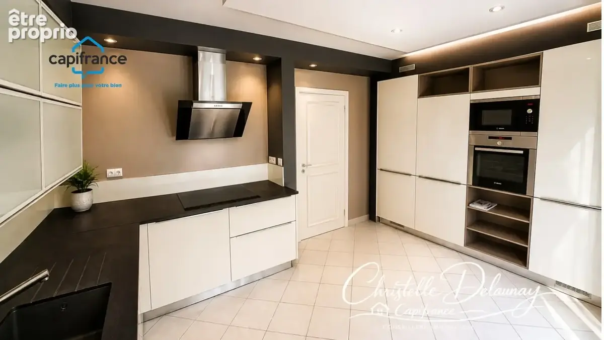 Appartement duplex d’exception de 183 m² avec jardin privatif et terrasse de 107 m² - photo 5