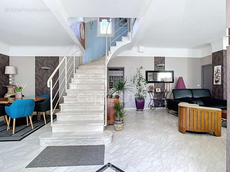 Maison à ASNIERES-SUR-SEINE