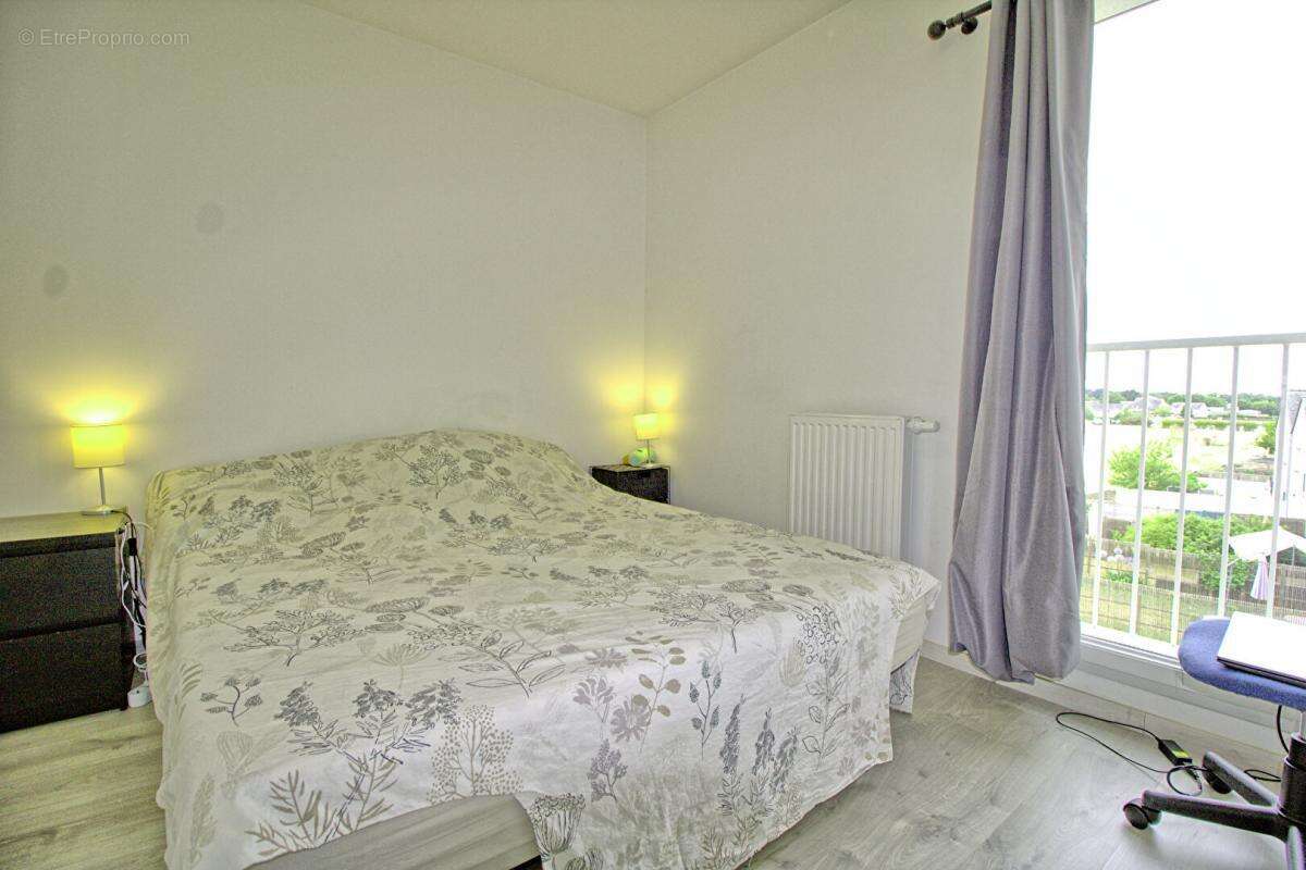 Appartement à AVRILLE