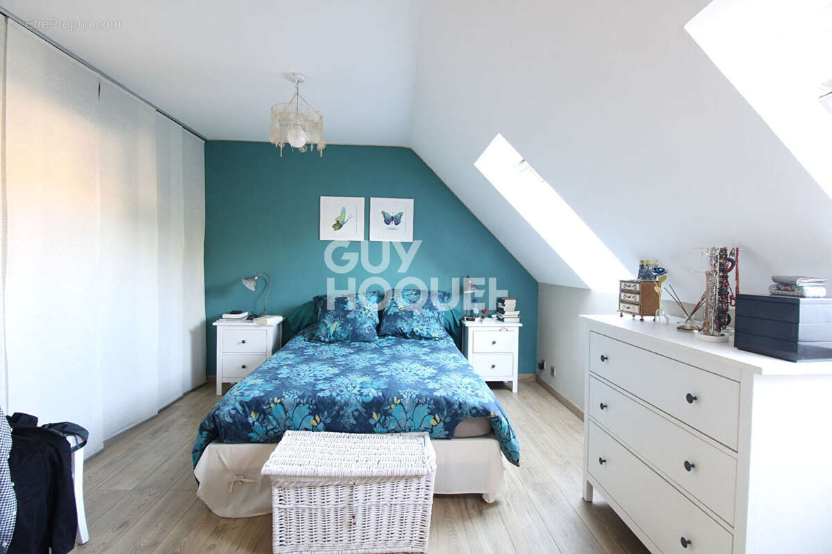 Maison à BRIE-COMTE-ROBERT