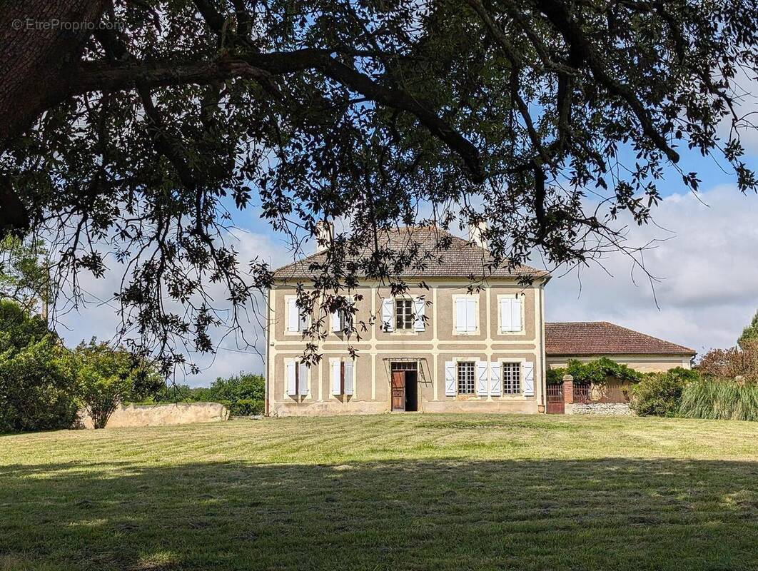 PXL20240603092216544 - Maison à VIC-FEZENSAC