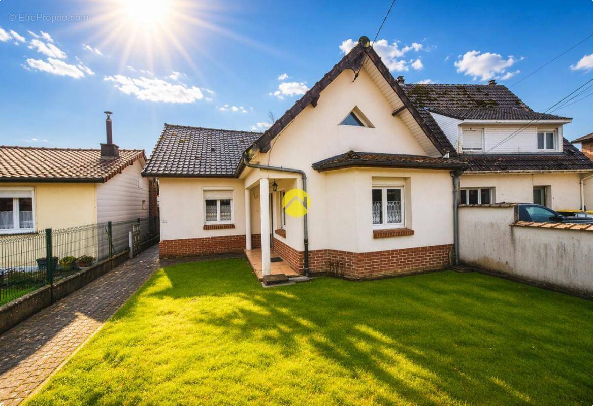 Maison à HUBY-SAINT-LEU