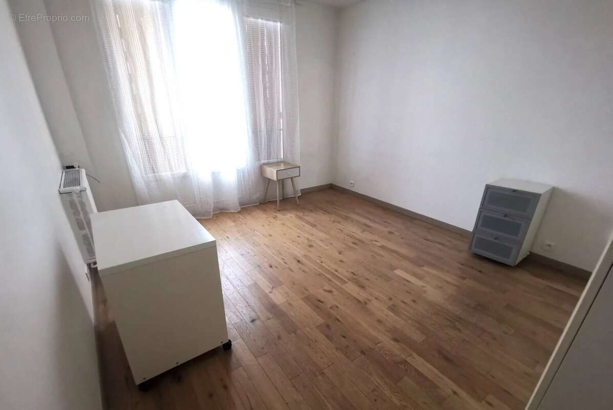 Appartement à IVRY-SUR-SEINE