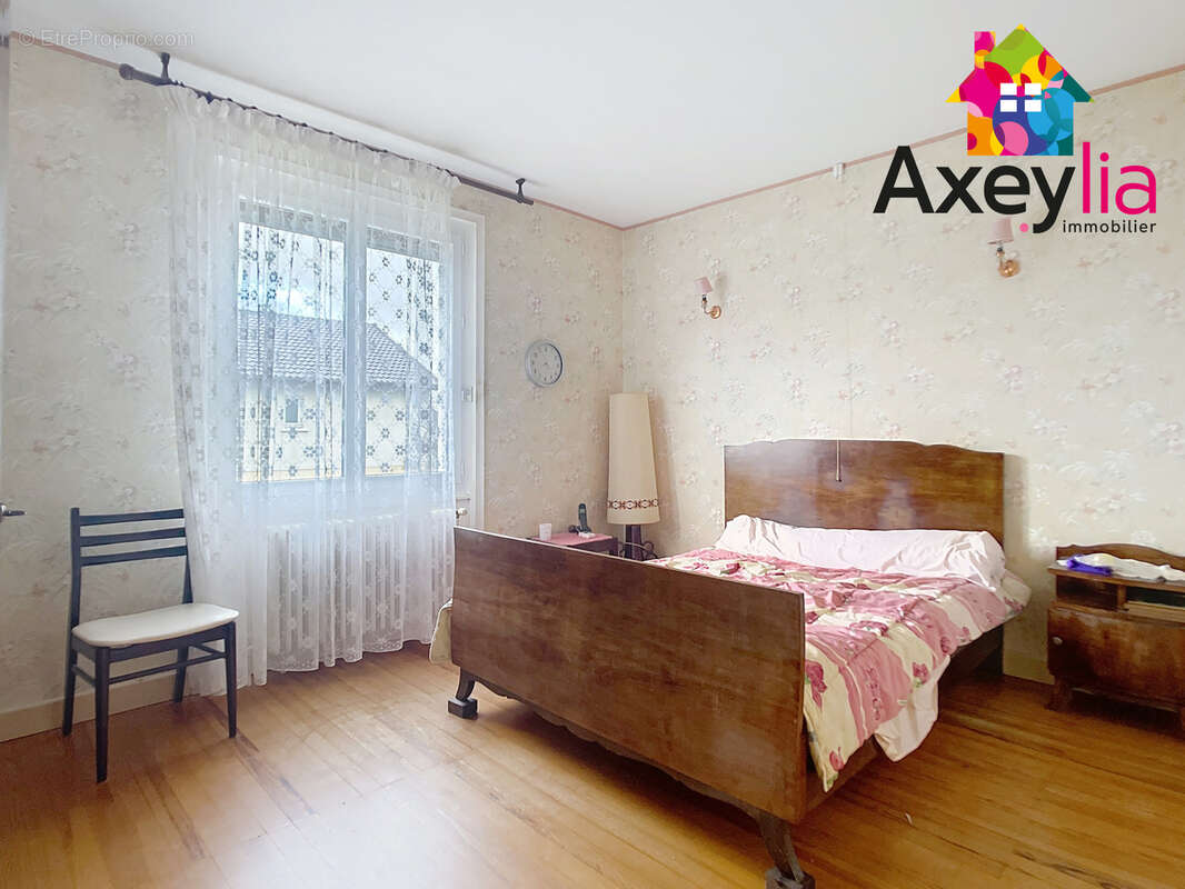 Maison à POUILLY-LES-NONAINS