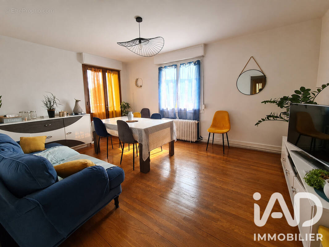 Maison 190 m² à Ornans  - photo 1