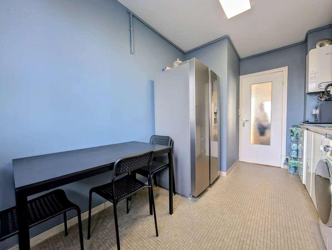 Appartement à LES CLAYES-SOUS-BOIS