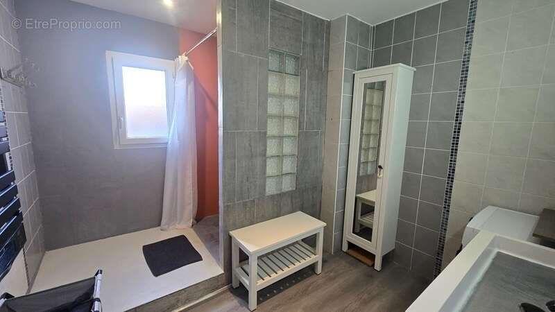 Maison à VILLEMOUSTAUSSOU