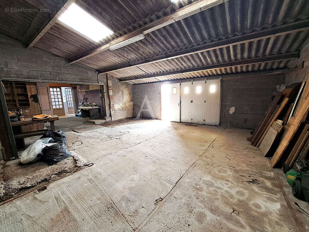 Maison à SAINT-LAURENT-SUR-SEVRE