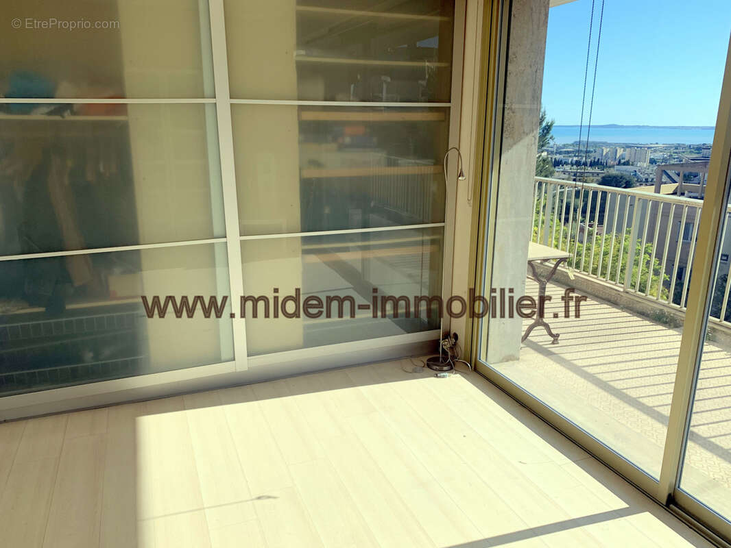 Corniche Fleurie - Dufy, 3 pièces 82 m2 + terrasse 41 m2 large vue mer, cave, possibilité garage à 405000 euro - photo 12