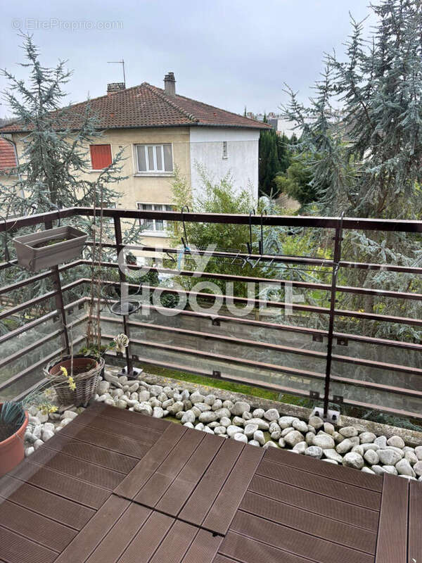 Appartement à LIVRY-GARGAN