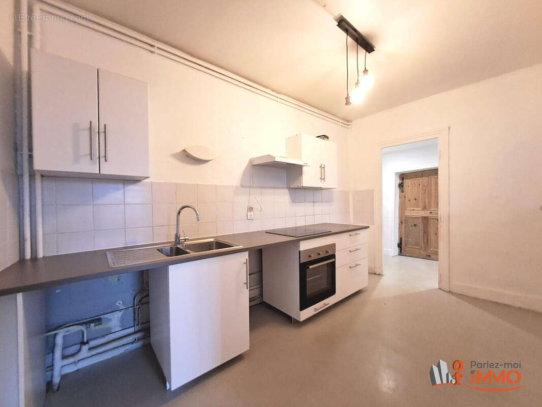 Appartement à ROCHE-LA-MOLIERE