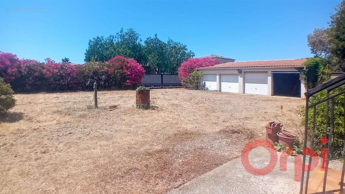 À Vendre : Grande maison familiale ou deux logements – 4 faces avec terrain à Sauvian - photo 15