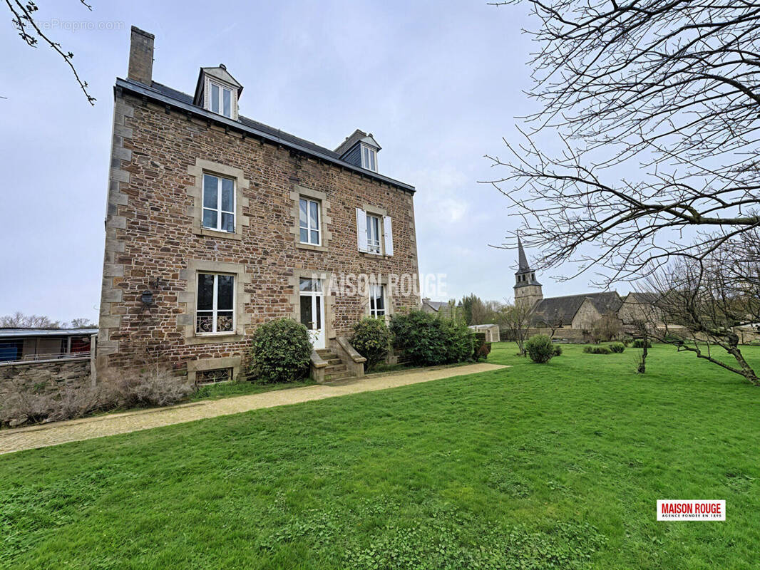 Maison à PLOUAGAT