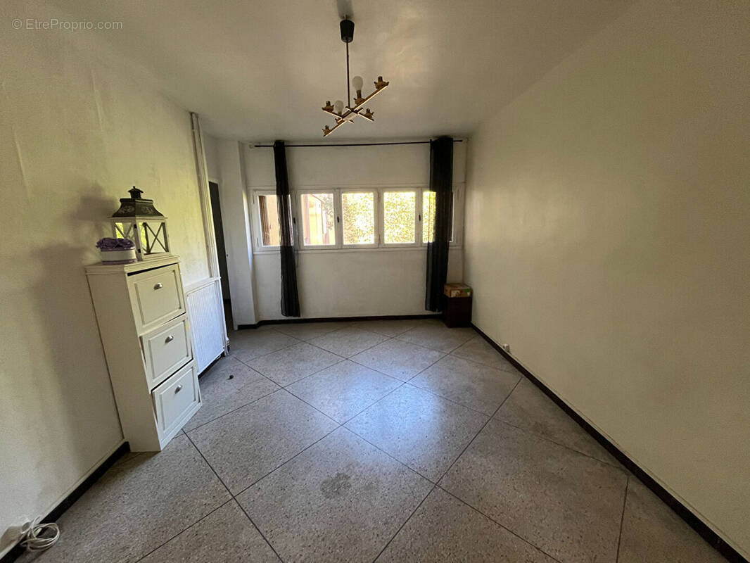 Appartement à MARSEILLE-15E