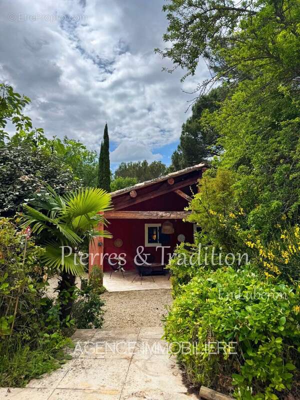 Maison à ROUSSILLON