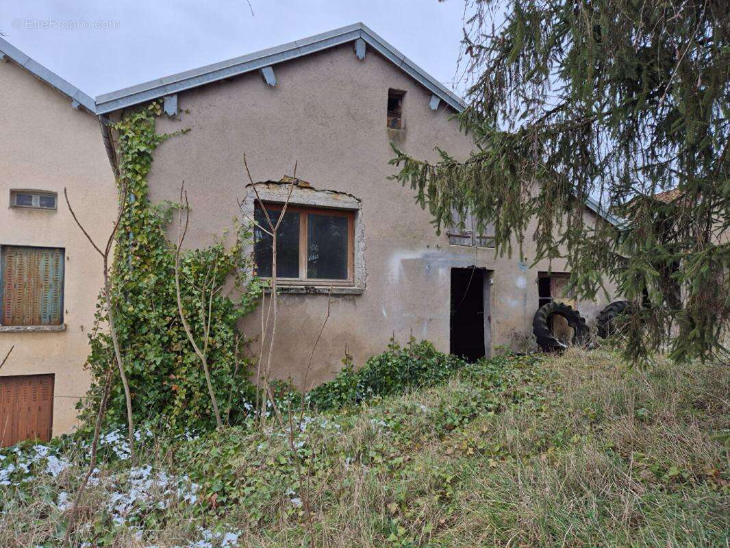 Maison à FLEUREY-LES-FAVERNEY
