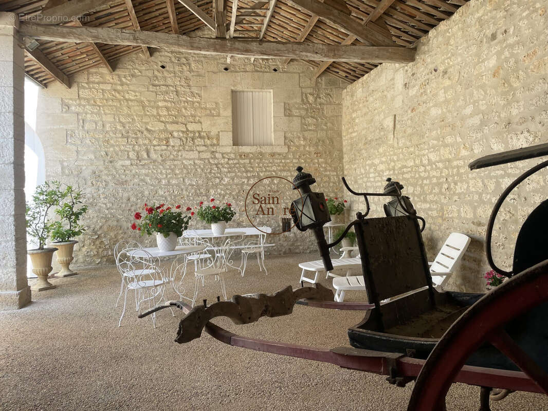 Maison 145 m² à Magnac-Sur-Touvre  - photo 9