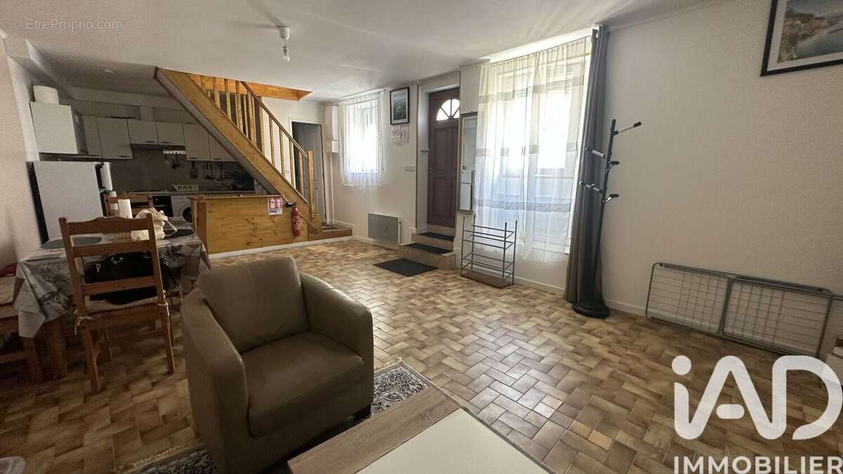 Maison 83 m² à Chateau-Landon  - photo 4
